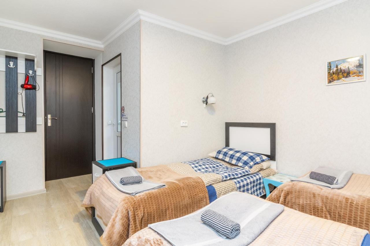 Guest House Poligloti 泰拉维 外观 照片