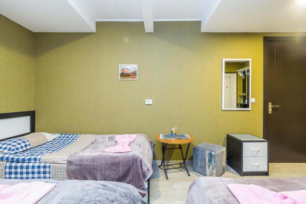 Guest House Poligloti 泰拉维 外观 照片